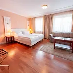Hotel Hanseatischer Hof 4*