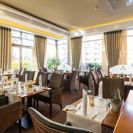 Hanseatischer Hof 4* ליבק