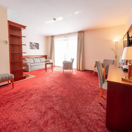 Hanseatischer Hof 4*