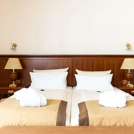 Szálloda Hanseatischer Hof Lübeck