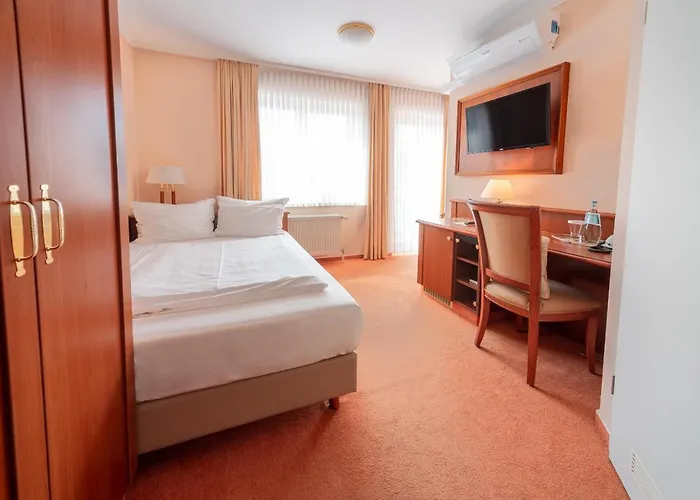 Hanseatischer Hof 4* Любек